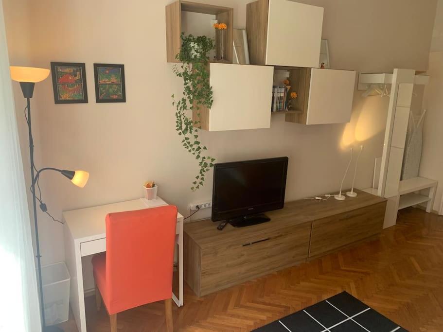 זאגרב Apartment Near The Home Of Croatian Artists מראה חיצוני תמונה